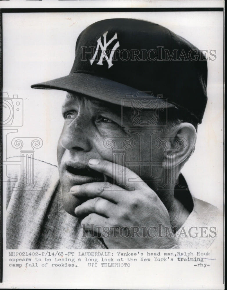 1963 Press Photo Yankee manager Ralph Houk at Ft Lauderdale Florida - nes43113 - Historic Images