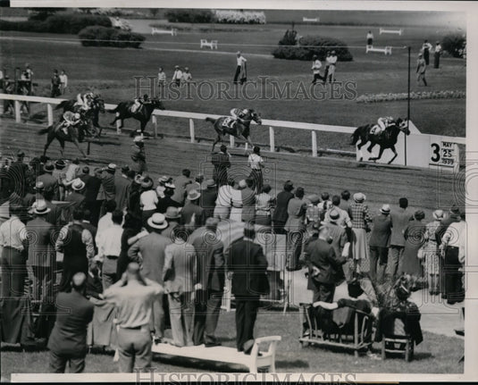 1939 Press Photo Chicago Lincoln Fields race C Kurtsinger on Miss Baker wins - Historic Images