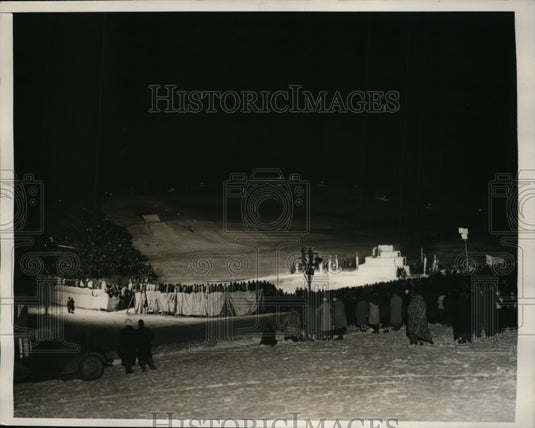 1940 Press Photo Marjorie Jean Carlin Queen of Dartmouth Winter Carnival - Historic Images