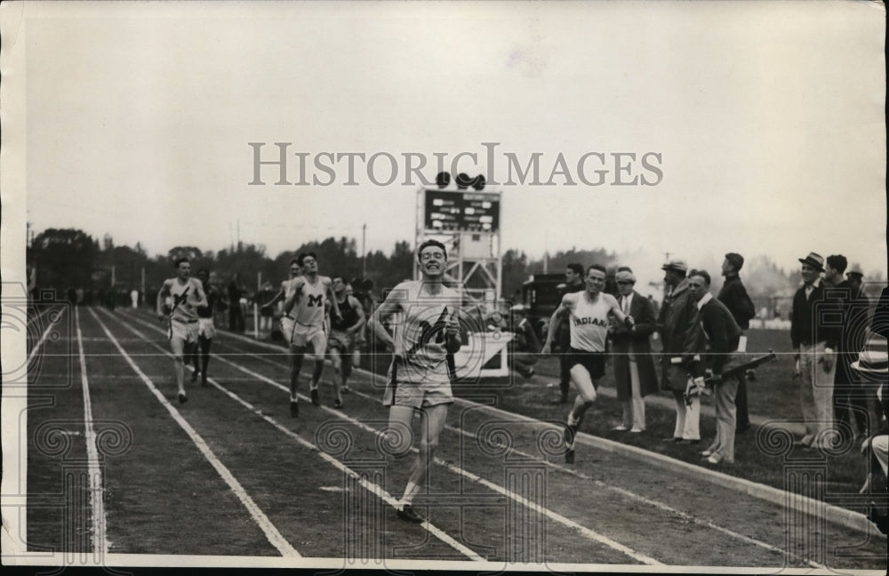 1932 Press Photo Edwin Russell wins 440 yard dash vs Fuqua & Ellerby ...