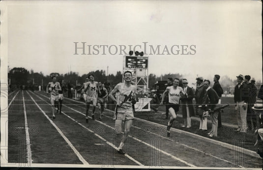 1932 Press Photo Edwin Russell wins 440 yard dash vs Fuqua & Ellerby - nes43764 - Historic Images