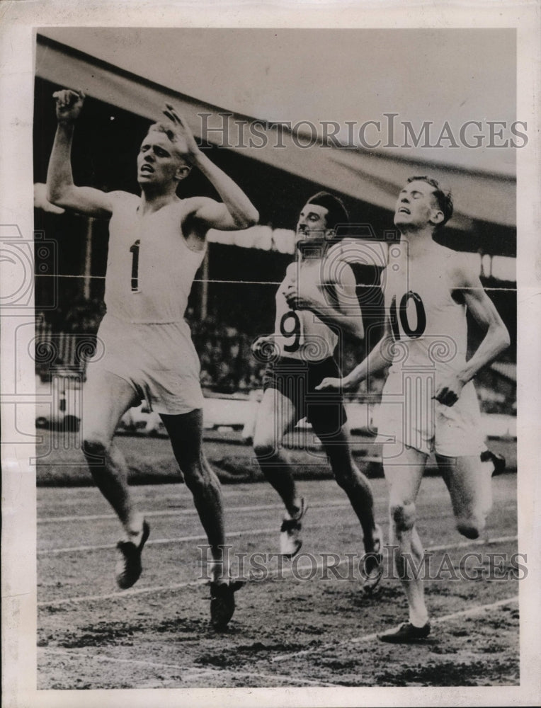 1936 Press Photo L Powell, F Handley, K Luchapski at British Olympic track trial- Historic Images