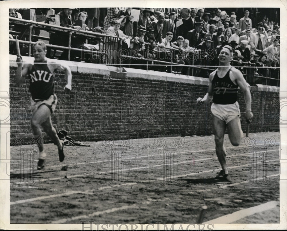 1944 Press Photo Half Mile College Relay Ed Conwell of NYU vs John Minor- Historic Images