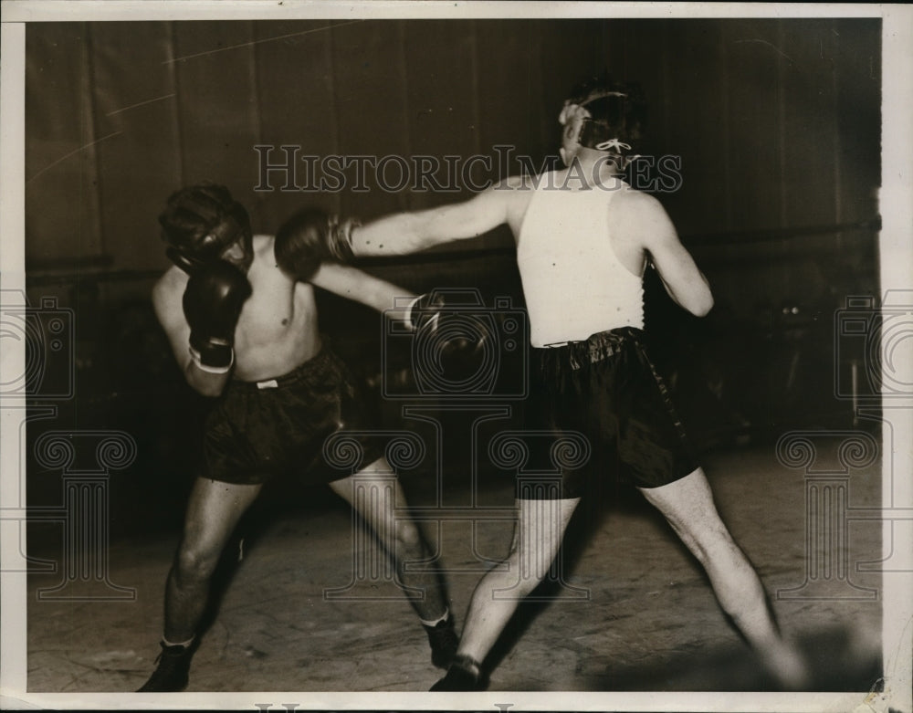 1936 Press Photo Jimmy McLarnin spars with Caspar LaRosa prep for Barney Ross - Historic Images