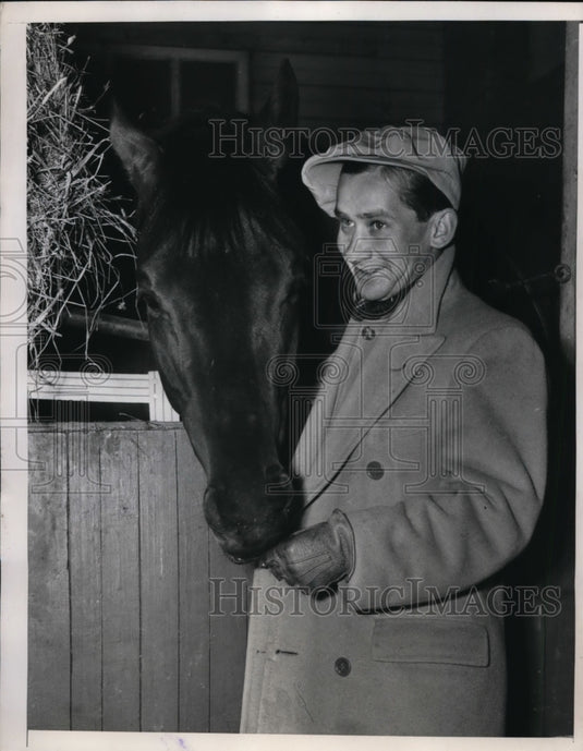 1947 Press Photo Triple Crown candidate Stepfather & jockey Jackie Westrope - Historic Images