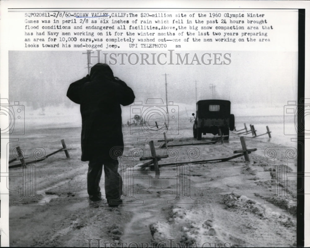 1960 Press Photo Navy men work on area for 1960 Olympics that is covered in snow- Historic Images