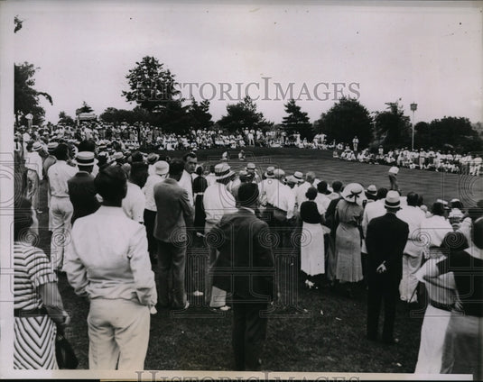 1935 Press Photo Johnny Revolta at Chain O Lakes Western Open in Milwaukee WI- Historic Images
