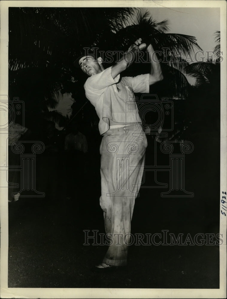 1939 Press Photo Curtis Jarvis in golf marathon of 162 holes in 1 day in Florida- Historic Images