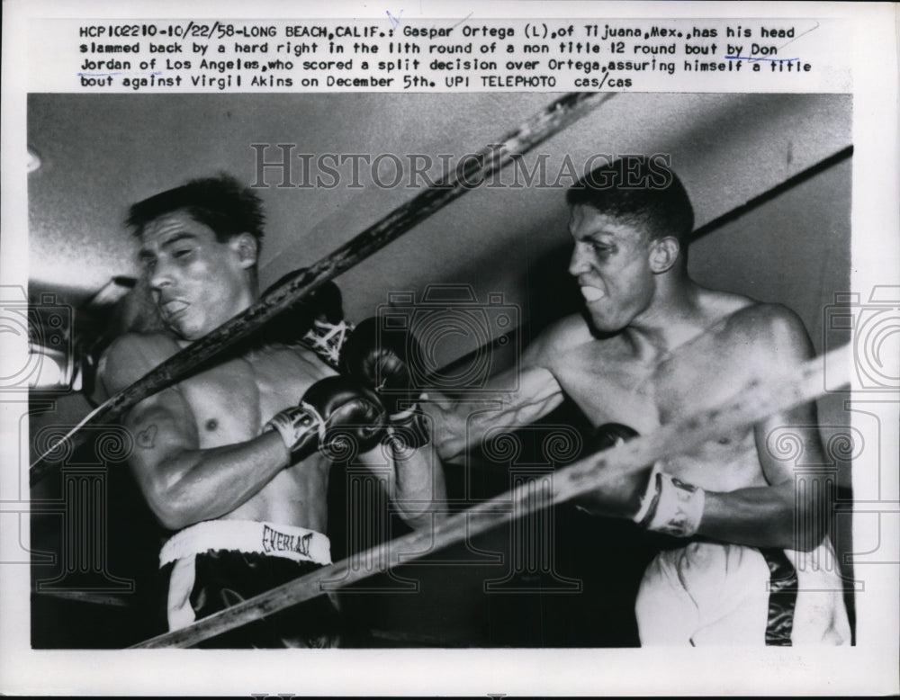 1958 Press Photo Gaspar Ortega vs Don Jordan in Long Beach CA bout - Historic Images