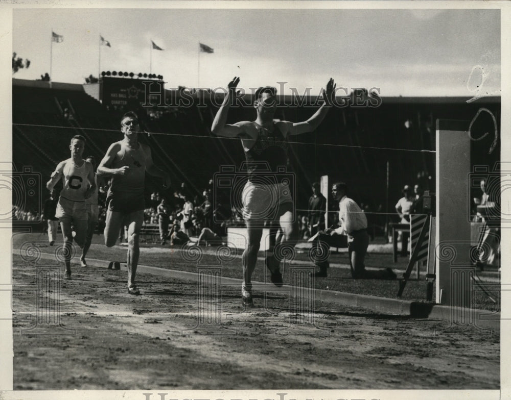 1932 Press Photo Glenn Cunningham wins 1500 meters in Olympic trials - Historic Images