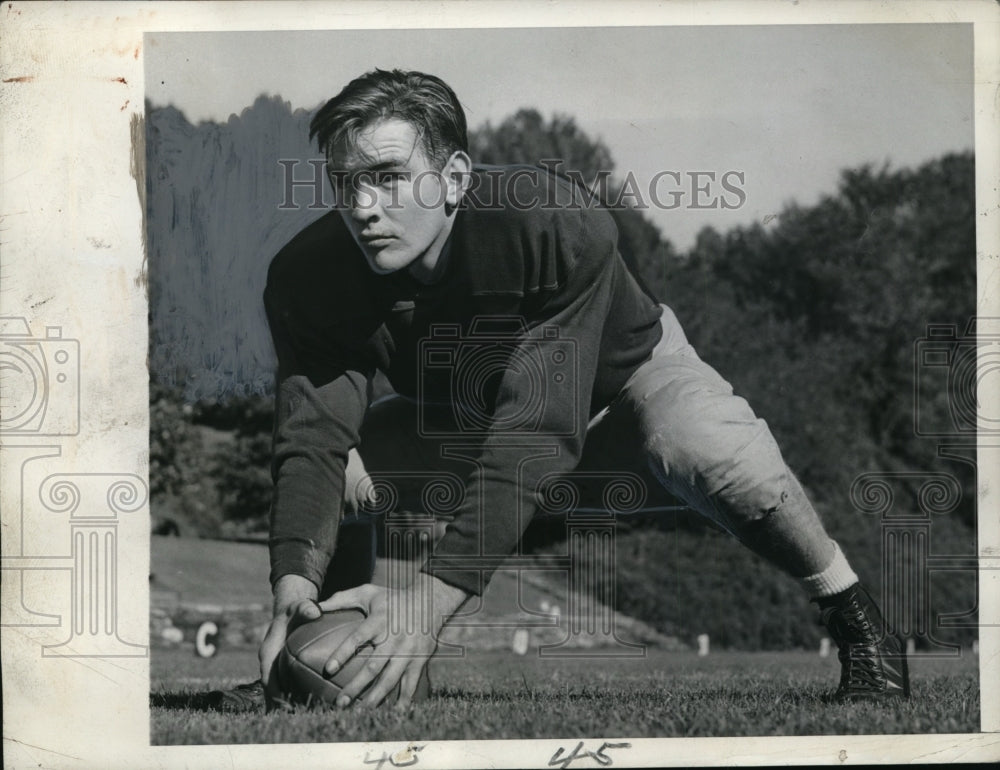 1941 Press Photo Spencer Mosely at tryout for Yale football workout - Historic Images