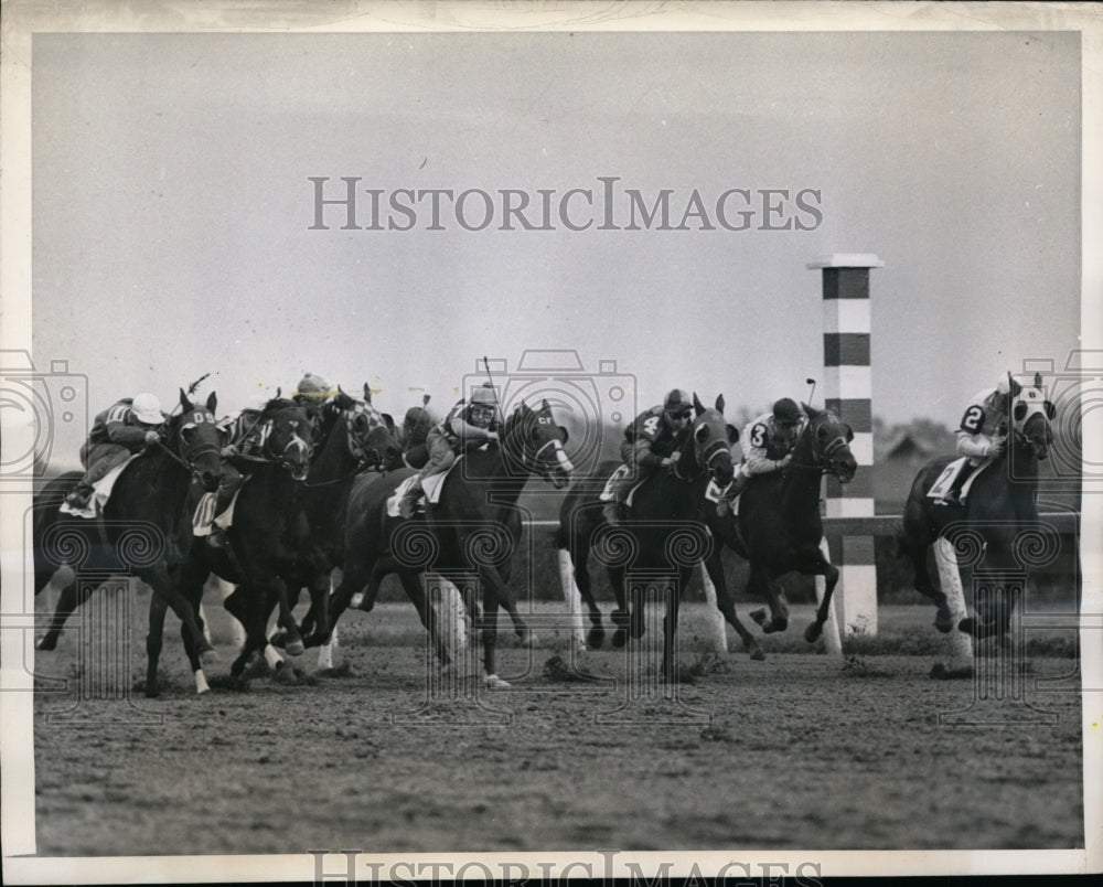 1944 Press Photo Jamaica NY T Luther on Gambling Andy, Pittarelli on Mich Smart - Historic Images