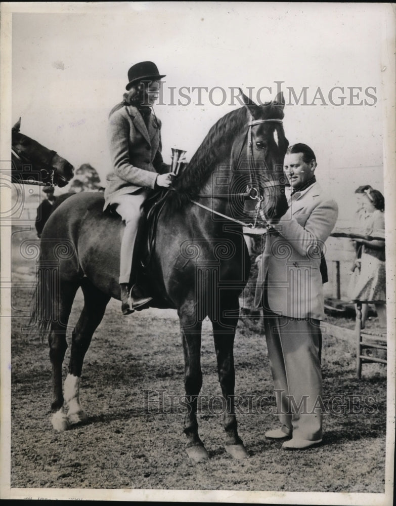 1939 Press Photo Stephen Budd daughter Peggy at Sandhills Horse show in NC- Historic Images