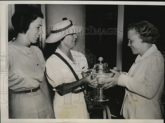 1939 Press Photo Golfer Patty Berg wins Women's Trans-Mississippi Golf Tourney - Historic Images