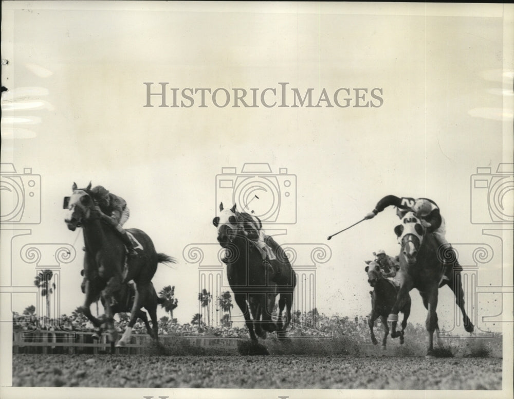 1939 Press Photo Don Meade on Merry Gesture wins Clearwater Purse, Tropical Park- Historic Images