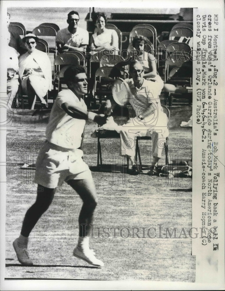 1959 Press Photo Bob Mark vs Orlando Garrido at Davis Cup tennis in Montreal - Historic Images