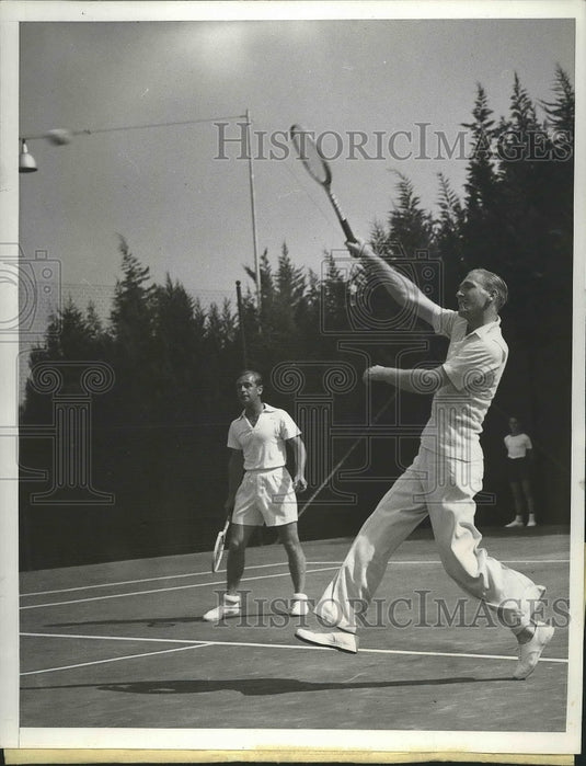 1939 Press Photo Adrian Quist, Jack Bromwich at Westside Tennis Club in LA- Historic Images