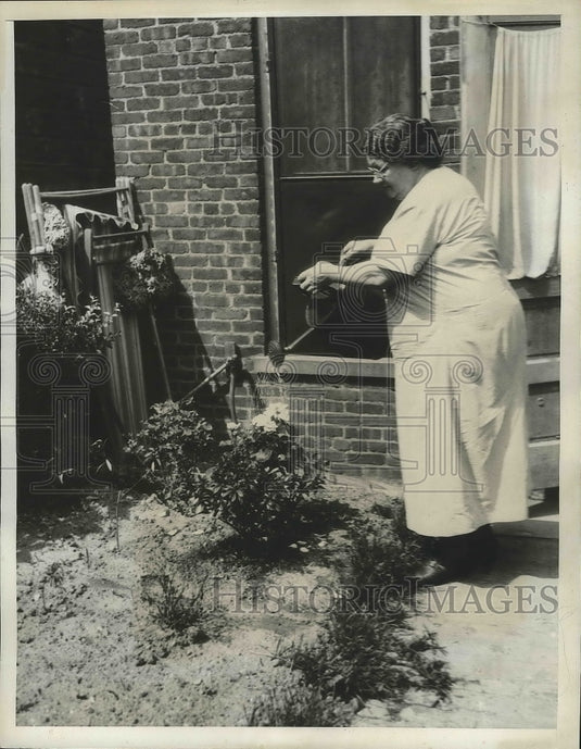 1935 Press Photo Mrs Joseph Braddock mother of boxeer Jimmy Braddock - nes53761 - Historic Images