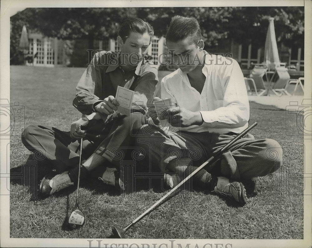 1938 Press Photo David Clark, Arthur Miller at a golf tournament course - Historic Images