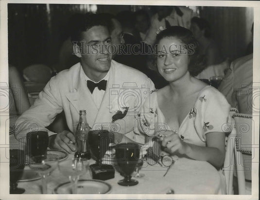 1937 Press Photo Golfer Tommy Goodwin & Lebrun Rhinelander at Palm Beach club - Historic Images