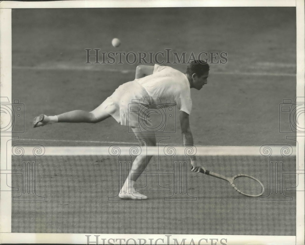 1941 Press Photo Bobby Riggs at National Tennis Forest Hills NY - nes5 ...