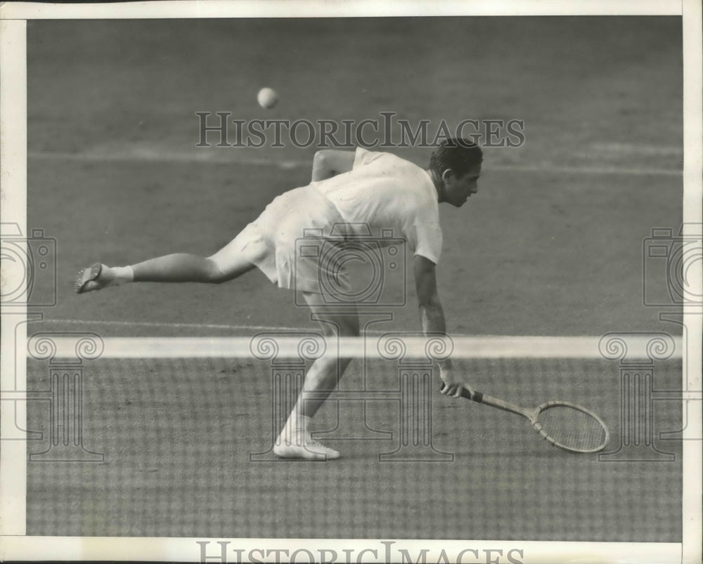 1941 Press Photo Bobby Riggs at National Tennis Forest Hills NY - nes54167- Historic Images