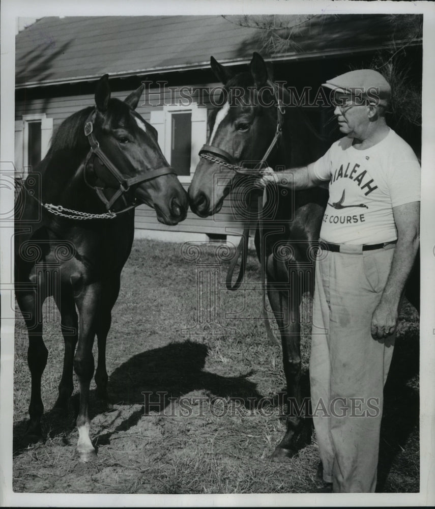 1954 Press Photo Mother &amp; Daughter Team to Perform at Same Time Same Race Track - Historic Images