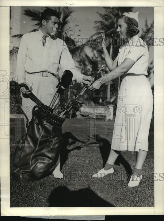 1937 Press Photo Lawson Little Caddies Round for Mrs Little in Miami Biltmore - Historic Images