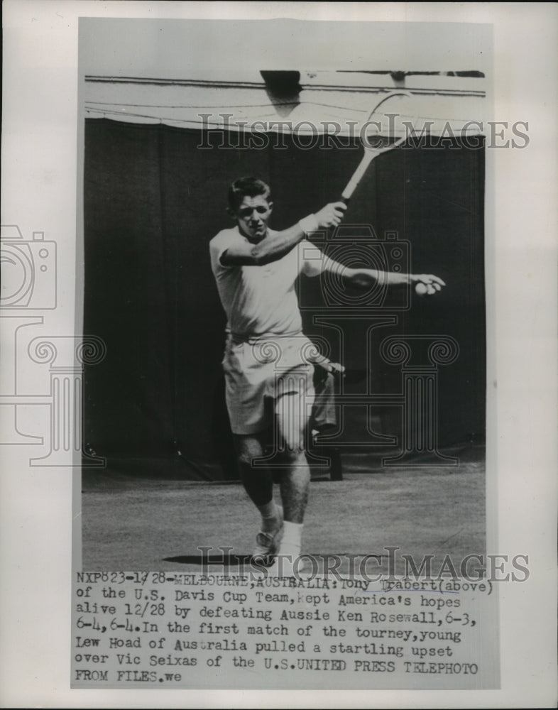 1954 Press Photo Tony Trabert Defeats Aussie Ken Rosewall in U.S. Davis Cup Team- Historic Images