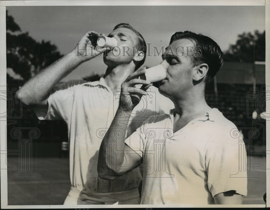 1938 Press Photo Australians Adrian Quist & George Von Metaxa Defeat German Team - Historic Images