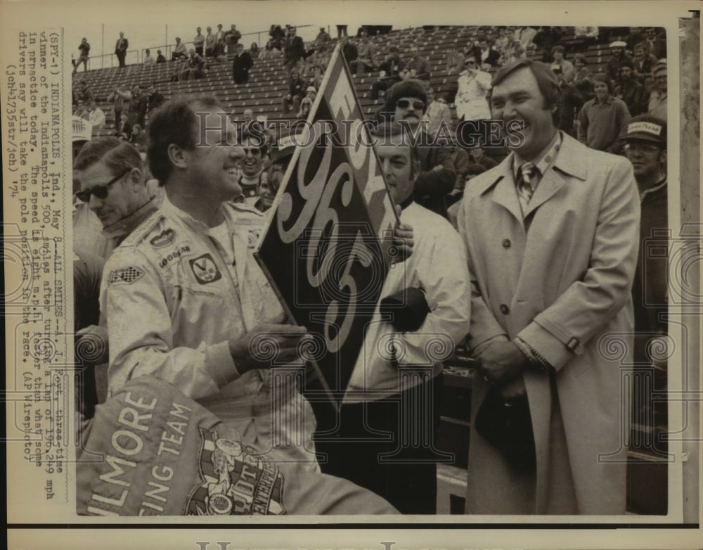 1974 Press Photo AJ Foyt 3 time winner of Indianapolis 500 at practice runs - Historic Images