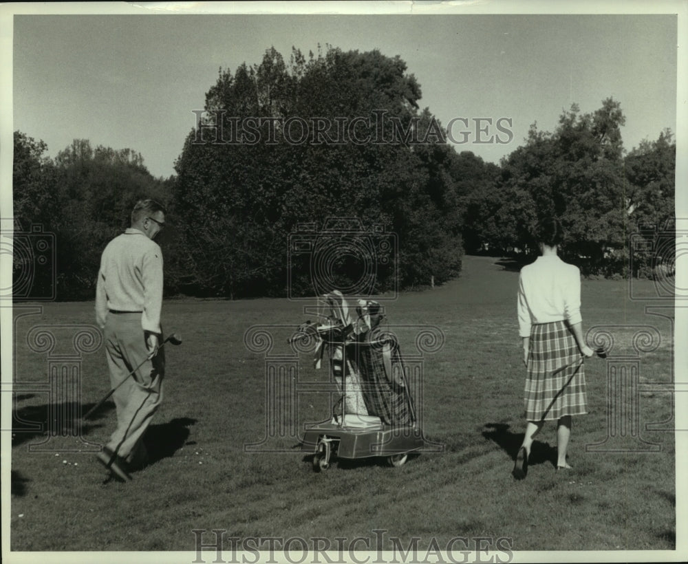 1964 Press Photo Babco Electric Caddy Cart - nes55424- Historic Images