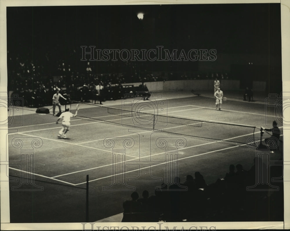 1934 Press Photo Tilden &amp; Cochet play match at Madison Square Garden - nes55607 - Historic Images