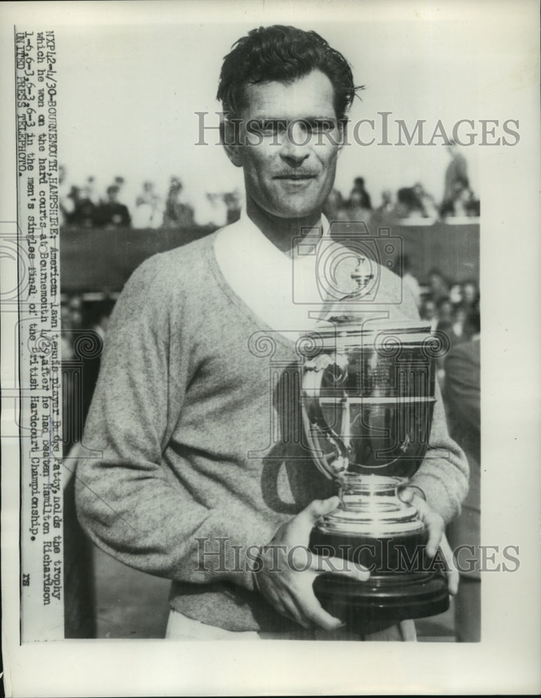 1956 Press Photo Dodge Patty Holds the Trophy from Winning the Tournament- Historic Images