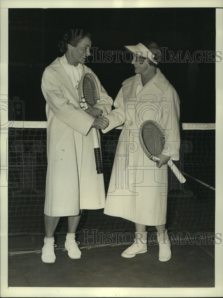 1936 Press Photo Jane Sharpe & Ethel Burkhardt Arnold play tennis at Madison Sq. - Historic Images
