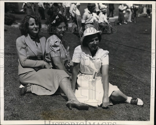 1938 Press Photo Gofers wives Mrs Ralph Guldahl, Mrs Wm Platte, Mrs Skinner - Historic Images