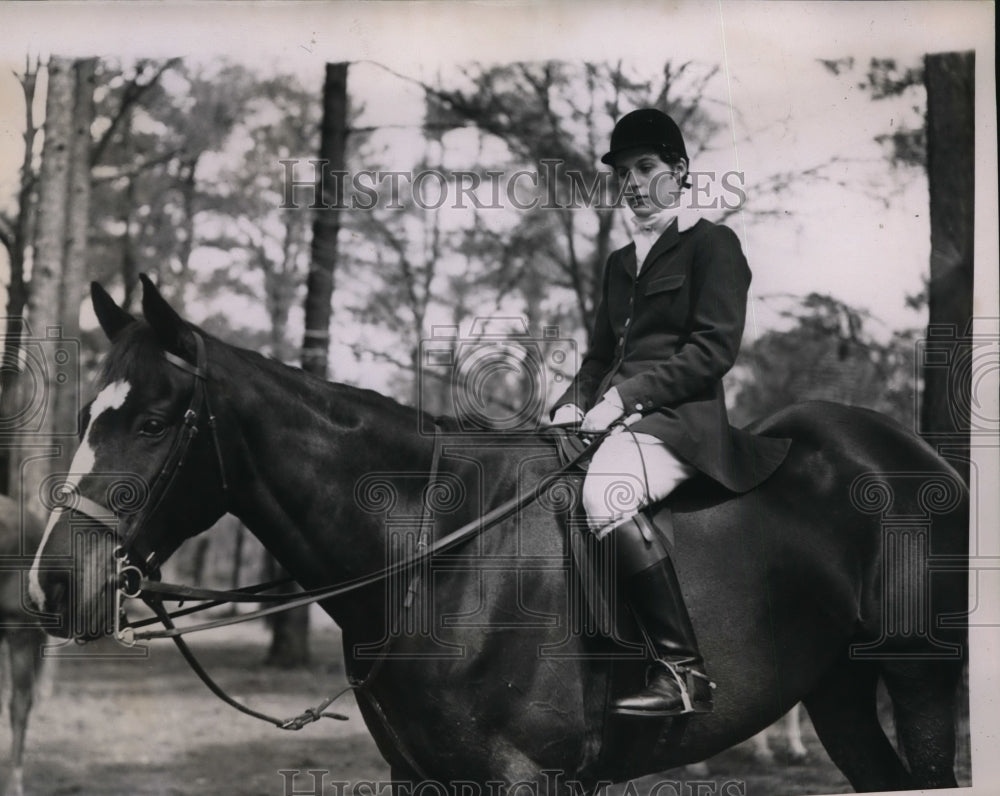 1936 Press Photo Phyllis Stevenson rode as whip in Drag Hunt in Aiken, SC - Historic Images
