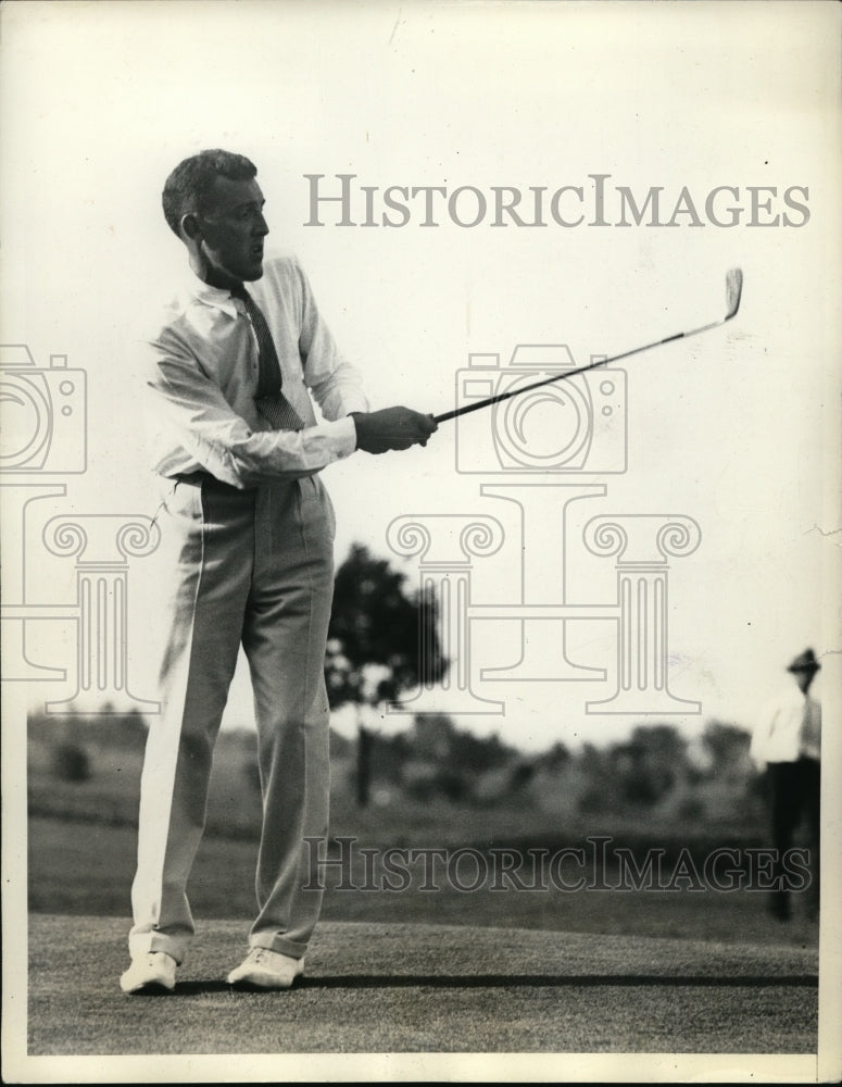 1933 Press Photo Victor Ghezzi putting on 9th green at Nat'l Pro Championship- Historic Images