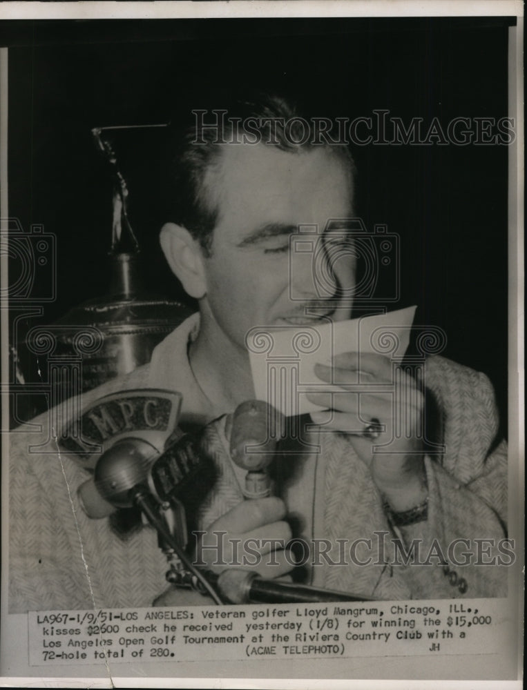 1951 Press Photo Golfer Lloyd Mangrum wins LA Open in California - net00860- Historic Images