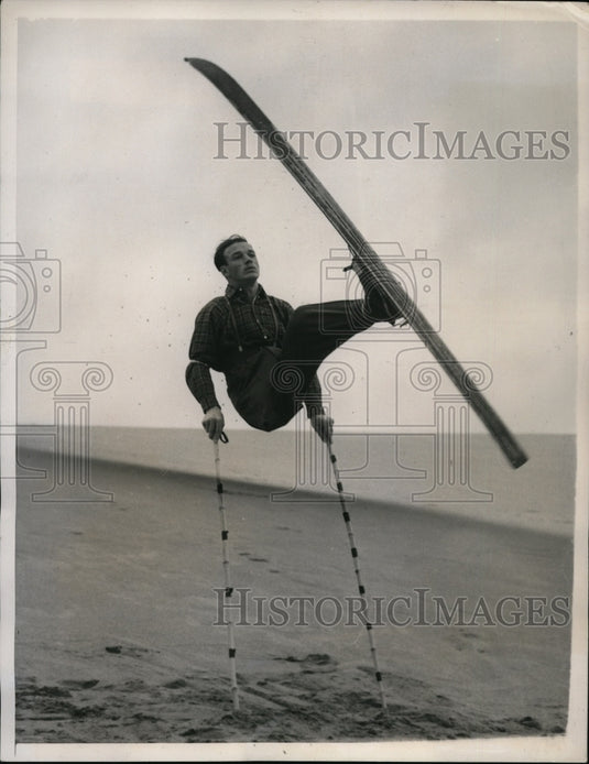 1940 Press Photo Jean H Gosselin, Quebec's famous one-legged skiier - net01173 - Historic Images