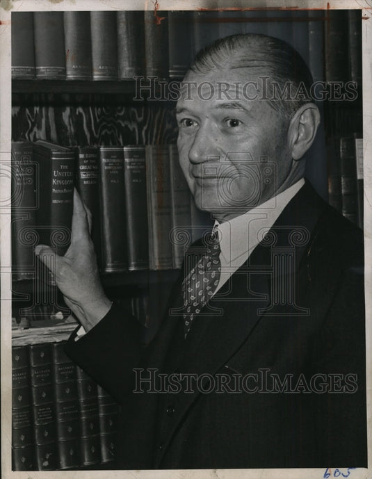 1947 Press Photo Lewis Douglas, US Ambassador to United Kingdom - net02538- Historic Images