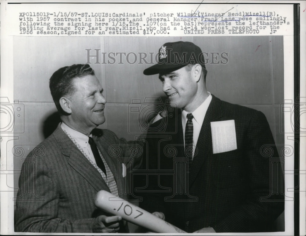 1957 Press Photo Cardinal pitcher Wilmer Mizell &amp; general manager Frank Lane- Historic Images