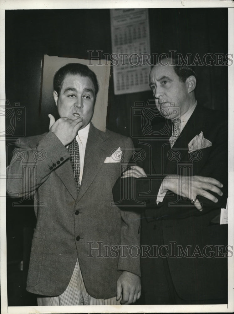 1937 Press Photo Golfer John Montague &amp; attorney Jerry Geisler in NY - net04273- Historic Images