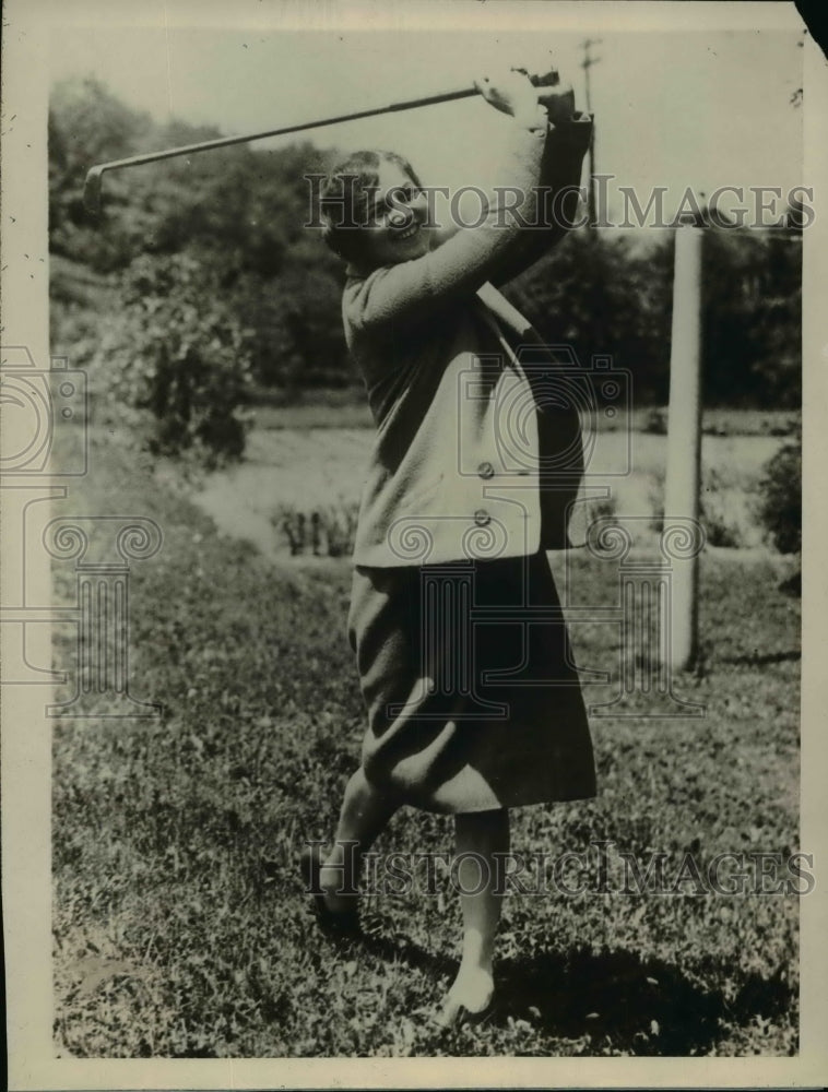 1926 Press Photo Marry MIller Fisher, daughter of John S. Fisher, goes golfing - Historic Images