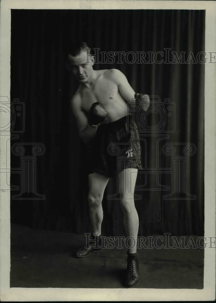 1925 Press Photo Boxer Bobby Hart at a training gym - net05659 - Historic Images