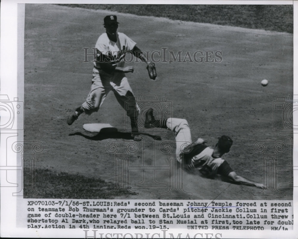 1956 Press Photo Reds infielder Johnny Temple out at second by Giants Alvin Dark - Historic Images