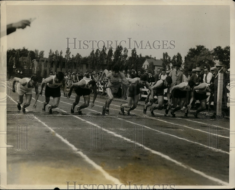 1927 Press Photo 880 yard run start at Melrose Massachusetts - net08031 - Historic Images