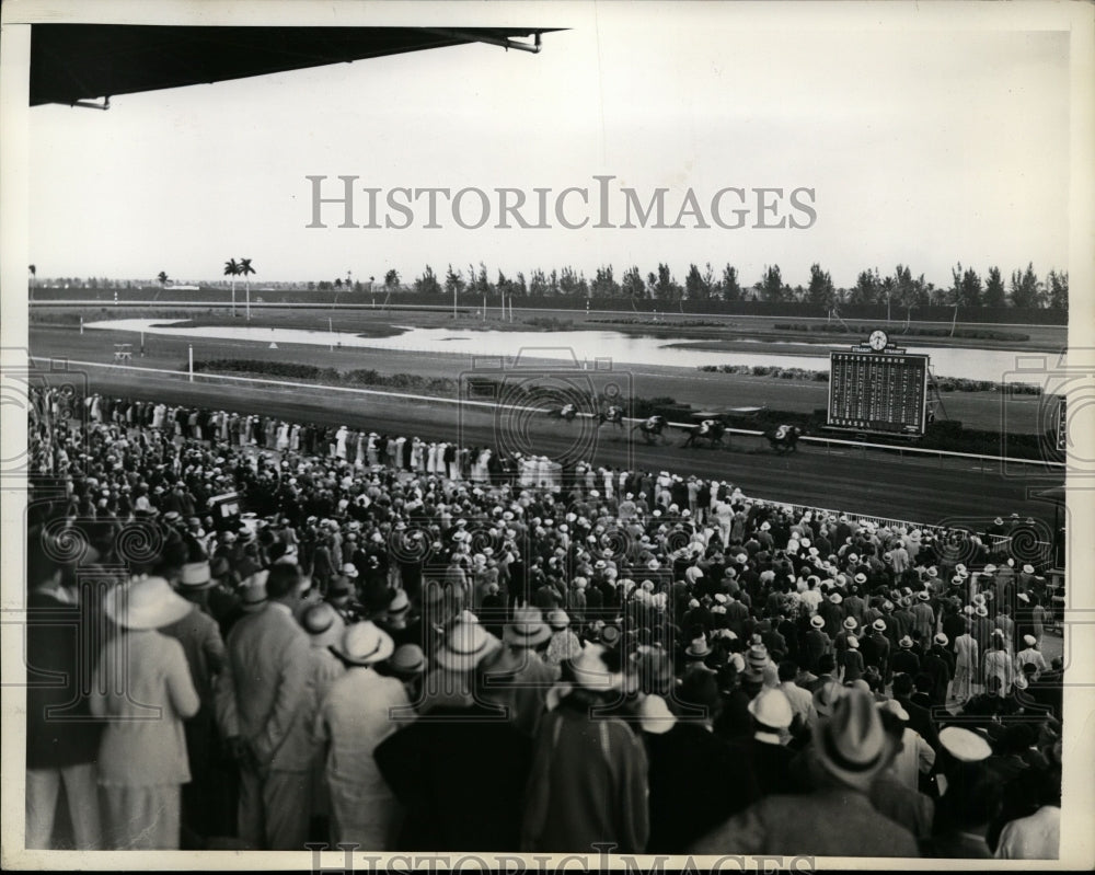 1935 Press Photo Hialeah Park track Miami Florida Corrine Bailey wins race- Historic Images