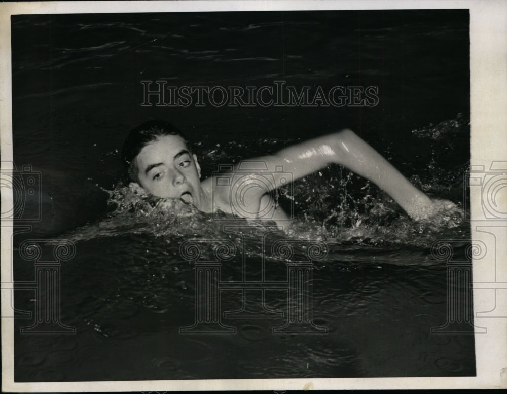 1944 Press Photo James McLane National AAU long distance swimmer in NY - Historic Images