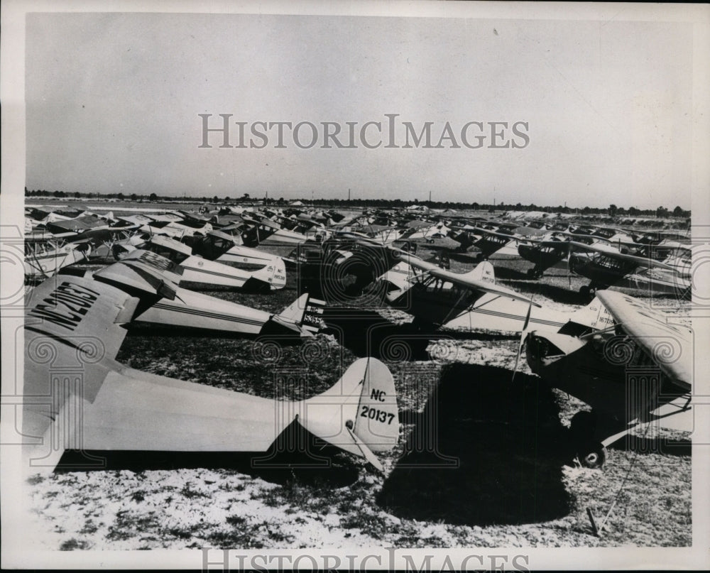 1937 Press Photo Private planes at Miami Florida for All American air races- Historic Images